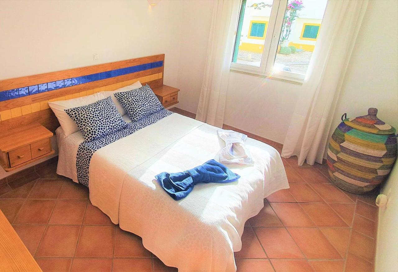 Nice 2 Bedroom Apartment Groundfloor Swimming Pool Тавира Екстериор снимка